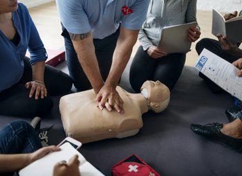 Prooi Antagonisme Geavanceerd EHBO - First Aid Course - VCA Talen